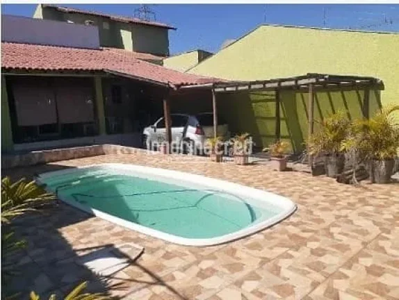 Imagem Dependência à Venda no Jardim Planalto | Terreno Amplo, Piscina e Estrutura para Sobrado