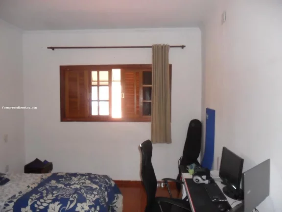 Imagem Sobrado para Venda em Limeira, Parque Novo Mundo, 3 dormitórios, 1 suíte, 2 banheiros, 3 vagas