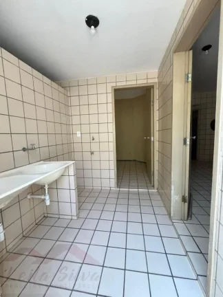 Imagem Casa para Venda em Teresina, São Cristovão, 3 dormitórios, 2 suítes, 3 banheiros, 2 vagas