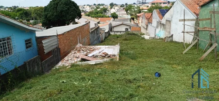 Imagem Terreno 605 m² pode construir Habitação Coletiva com 4 pav. 5 sobrados/casas no Xaxim em Curitiba PR