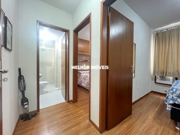 Imagem Apartamento a venda na quadra do mar, localizado no Centro Sul de Balneário Camboriú.