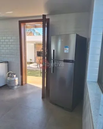 Imagem Casa independe com 4 suítes, Foguete - Cabo Frio.