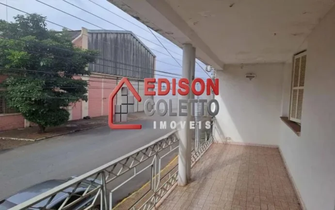 Imagem Casa na Vila Rezende, com 3 Quartos e 2 banheiros à Venda, Piracicaba/SP!!