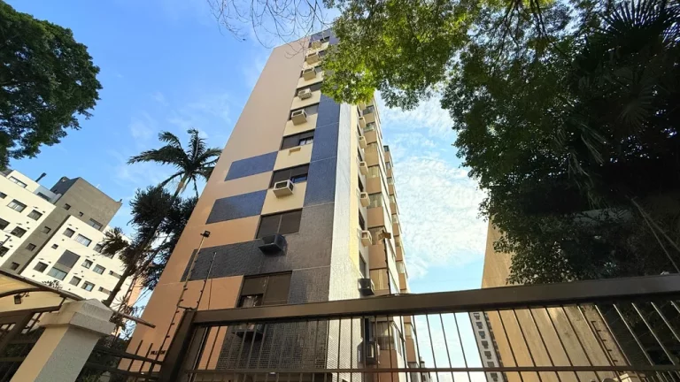 Imagem Apartamento à venda em Porto Alegre, Petrópolis, com 3 quartos, 103m2