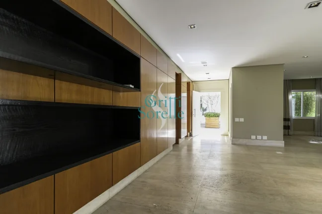 Imagem Casa Condomínio Fechado à Venda em Jardim Petrópolis - São Paulo/SP.
