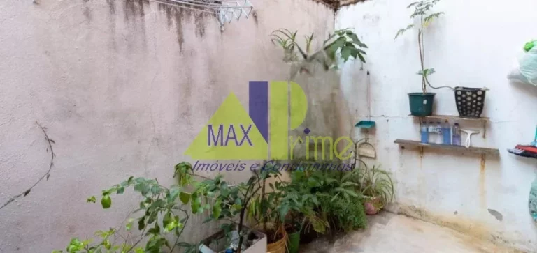 Imagem SOBRADO FRONTAL 60M²/02 DORMITÓRIOS COM 01 SUÍTE/VARANDA/01 VAGA COBERTA