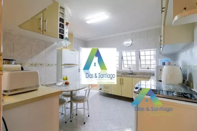 Imagem Sobrado com 3 dormitórios, 3 suítes à venda, 180 m² por R$ 798.000,00 - Jardim Patente Novo - São Paulo/SP