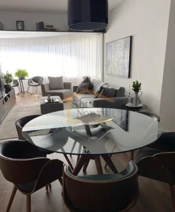 Imagem Apartamento amplo e confortável com 116m², em prédio com apenas 2 unidades por andar. Sala espaç...