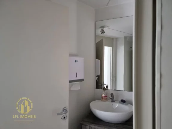 Imagem Espaço Comercial Premium no Coração do Itaim Bibi com 3 vagas de estacionamento.