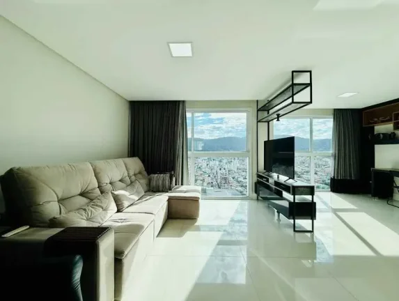 Imagem Apartamento com 4 dormitórios sendo 2 suítes e 2 vagas de garagem em Balneário Camboriú