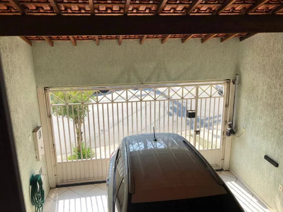 Imagem Casa Maravilhosa Térrea com 125 m² 3 Dormitórios Estuda Permuta