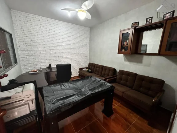 Imagem Casa à venda em São José dos Campos, Jardim das Indústrias - 250m²