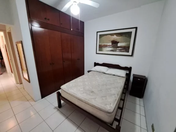 Imagem APARTAMENTO AMPLO REFORMADO COM 2 VAGAS DE GARAGEM LAZER NO PRÉDIO
