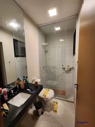 Imagem VENDO CASA DE 4/4 EM CONDOMINIO NO SIM
