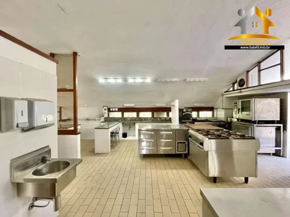 Imagem Casa à venda com arquitetura brasileira, na Granja Viana, Cotia - SP | Batelli Imóveis