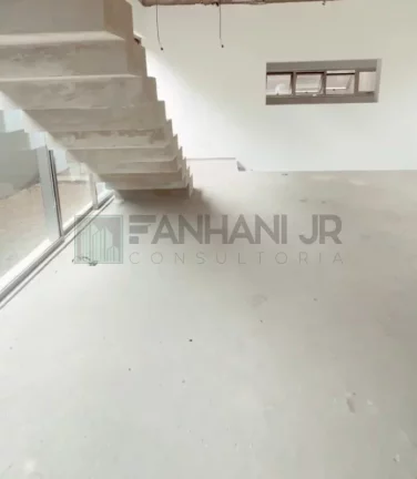 Imagem Casa de condomínio no Jardim Paulistano, com suas 5 suítes, terraço, piscina e 6 vagas de garagem, é um verdadeiro sonho para quem busca um lar espaço