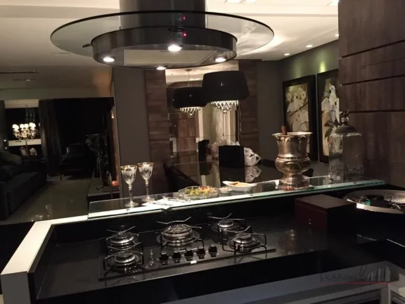 Imagem Belíssimo apartamento localizado na Beira-Mar Norte. Totalmente decorado, com móveis planejados de...