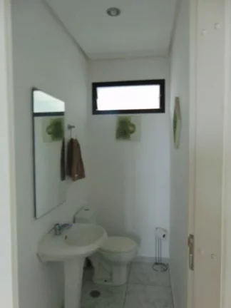 Imagem Cobertura duplex com mobília, 03 suítes sendo 01 suíte master, 300 m² de área útil, 01 sala ampla para 2 ambientes, imóvel bem localizado