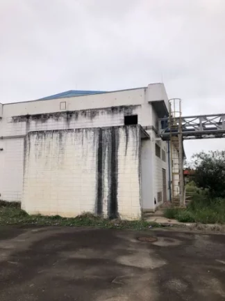 Imagem VENDA OU LOCAÇÃO DE COMPLEXO EMPRESARIAL NA VIA DUTRA - CAÇAPAVA