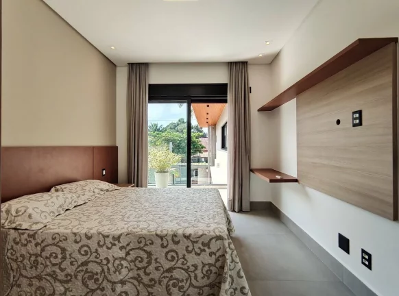 Imagem *Casa de Alto Padrão na Riviera de São Lourenço - Módulo 21*