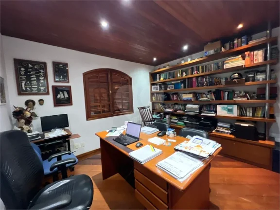 Imagem Casa à venda com 5 quartos, sendo 1 suíte, em Pirituba, São Paulo - SP