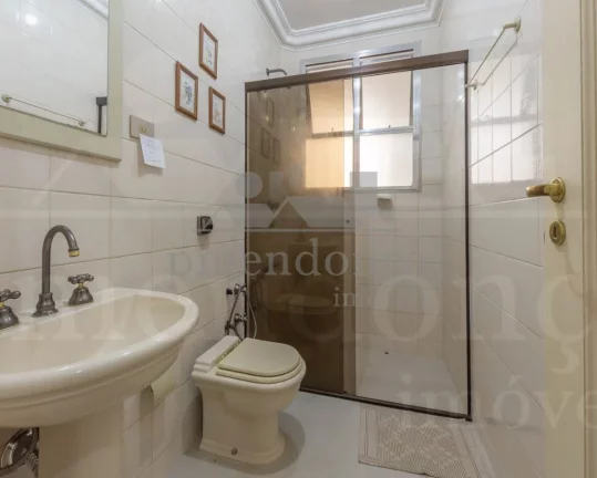 Imagem Apartamento em Higienópolis com 3 quartos sendo 1 suite e 1 vaga, 217 m2
