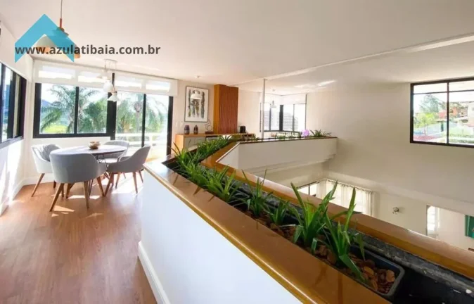 Imagem Casa de Alto Padrão à Venda Condomínio Flamboyant Atibaia