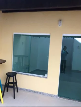 Imagem Casa na Farolândia - 3 quartos, 3 banheiros, garagem - Confira!
