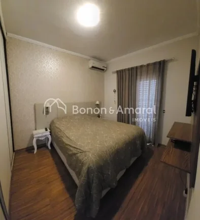 Imagem Casa incrível em condomínio fechado, com 3 quartos, sendo 2 suítes, e um ambiente perfeito para o...