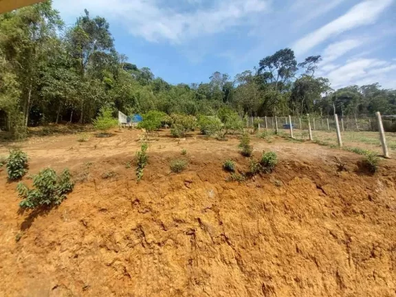 Imagem LINDA CASA A VENDA EM CONDOMINIO FECHADO - NOVA FRIBURGO.