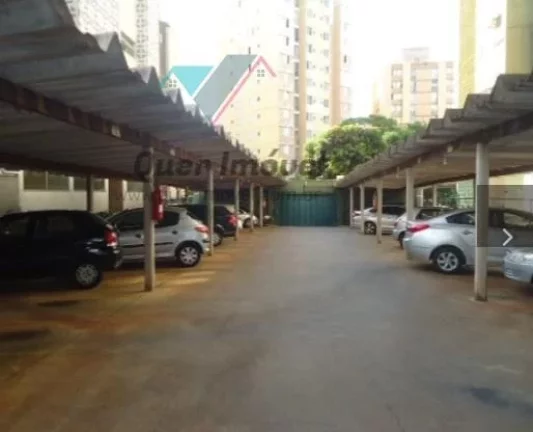 Imagem Apartamento à venda - 3 quartos, 1 suíte, 2 salas, 2 banheiros, 1 vaga - Jardim Paulista, Ribeirão Preto-SP. Condomínio Edifício Morada dos Deuses. Quer Imóvel Negócios Imobiliários.