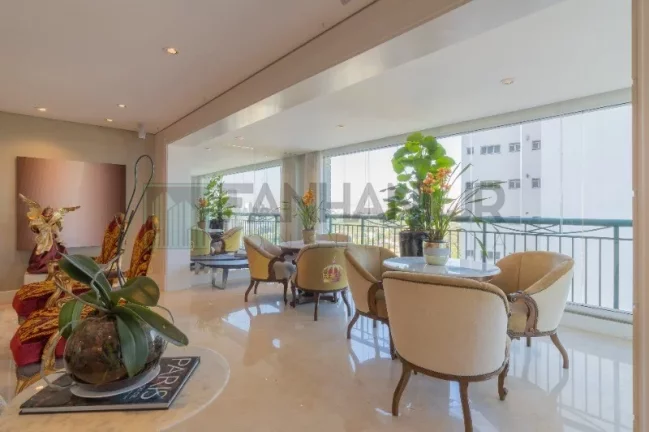 Imagem Venha morar no incrível Jardim Paulista! Oferecemos um apartamento dos sonhos, com 198m² de puro conforto e elegância. Com 3 suítes e 4 vagas, esse im