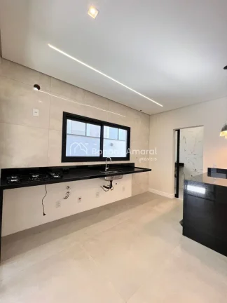 Imagem Maravilhosa casa térrea, acabamento de primeira, com 3 quartos sendo 1 suíte, cozinha planejada co...