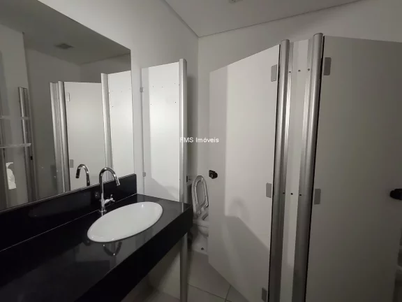 Imagem Conjunto comercial com 677m² para locação em Alphaville.