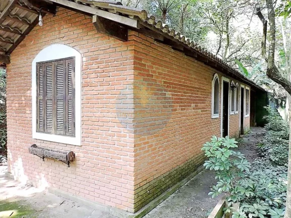 Imagem Casa em Condomínio a Venda no bairro Granja Viana - Jandira, SP