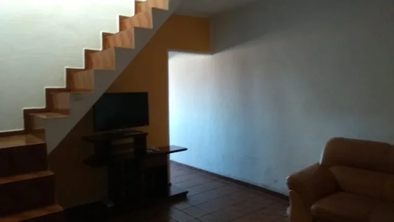 Imagem Sobrado para Venda por R$350.000,00 com 2 dormitórios, 2 vagas e 1 banheiro - Jardim guaianazes, São paulo / SP - Cód. BDI24985