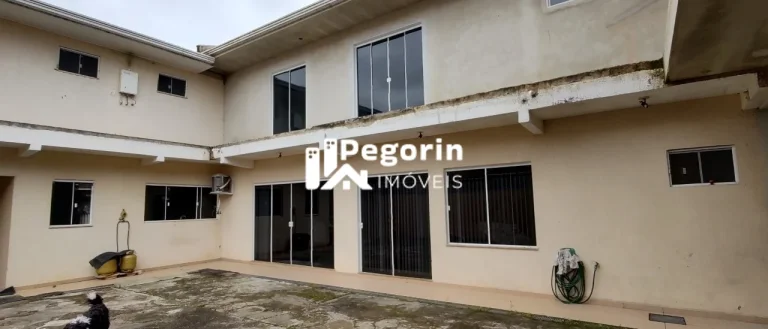 Imagem Casa à venda em Piraquara, Centro, com 4 quartos, 238,00m²
