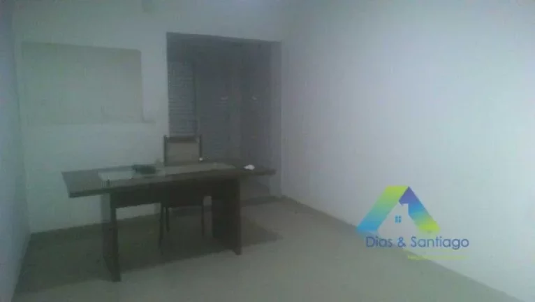 Imagem Casa 116 metros, a 5 minutos da estação do metro Sacomã, 2 dormitórios, excelente, localização e valor !!!