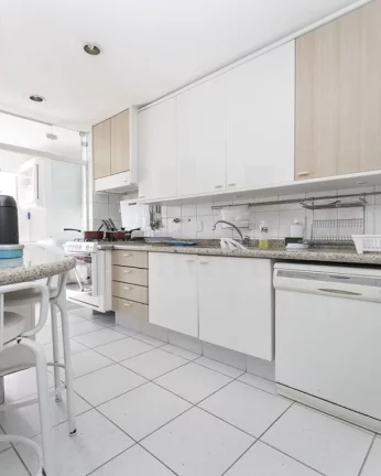 Imagem Cobertura à Venda 3 quartos 4 vagas 320m²