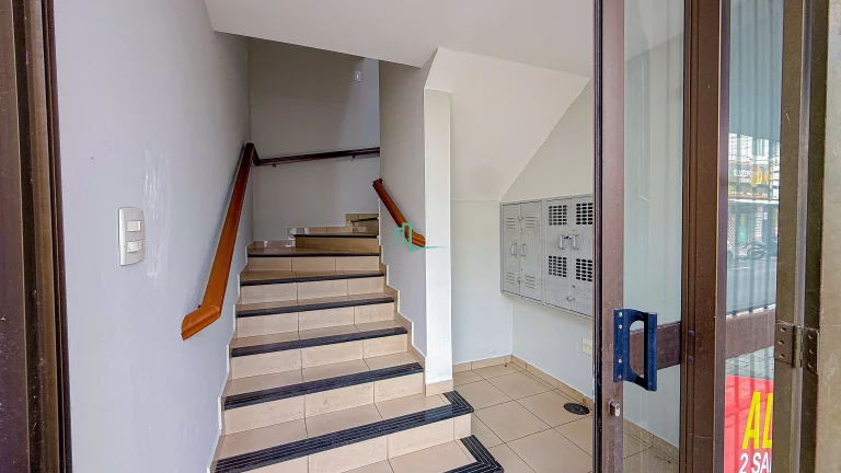 Imagem SALA DISPONIVEL PARA LOCAÇÃO NO SEGUNDO ANDAR - RUA VOLUNTARIOS DA FRANCA AO LADO DA PRAÇA