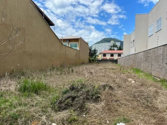 Imagem Terreno à venda em Peruíbe/SP - Centro Localizado à 50m da praia