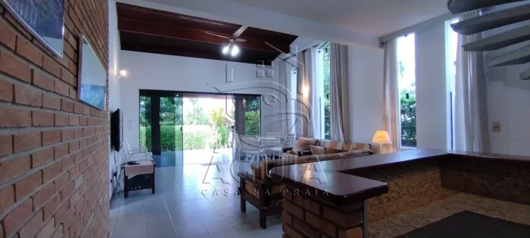 Imagem Casa à venda na Praia da Lagoinha em Ubatuba apenas 200mts da Praia!