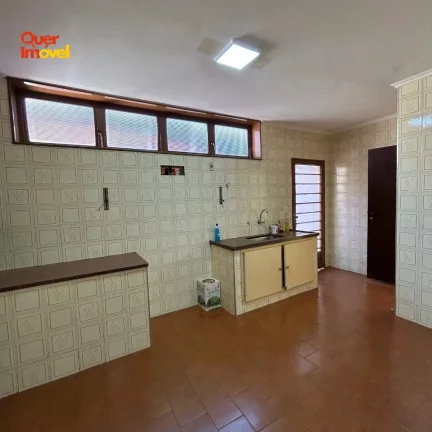 Imagem Imperdível casa à venda em Ribeirão Preto-SP, Jardim Paulistano: 4 quartos, 1 suíte, 1 sala, 3 banheiros, 2 vagas, 276m².