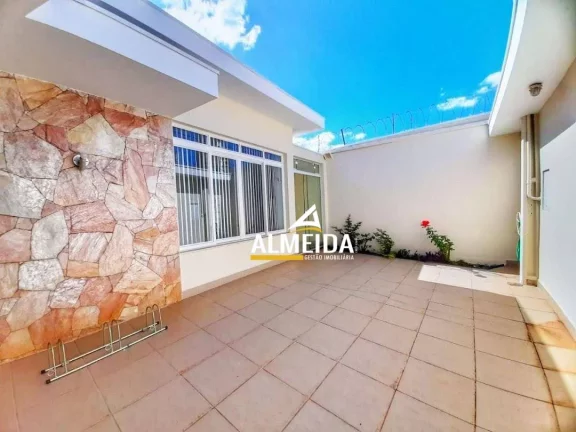 Imagem Casa com 4 dormitórios à venda, 218 m² por R$ 800.000,00 - Centro - Rio Claro/SP