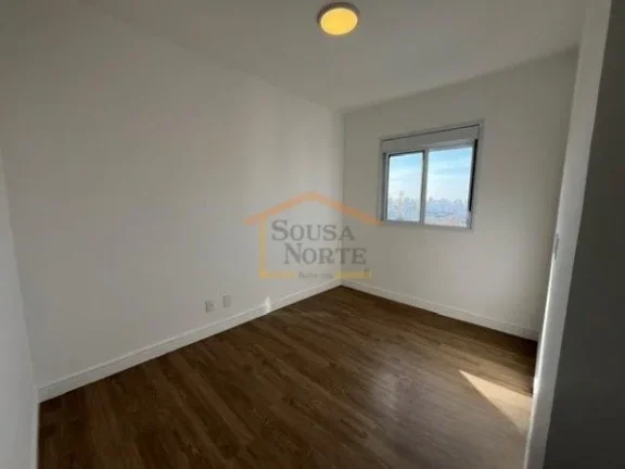 Imagem Apartamento de 42m² com 2 dormitórios, sala com piso vinílico, cozinha com móveis planejados, ba...