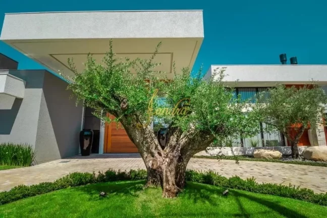 Imagem Casa térrea em condomínio fechado mobiliada e decorada