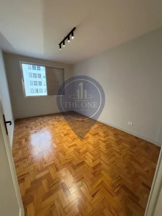 Imagem Imóvel de alto padrão à venda em Pinheiros, São Paulo-SP: 3 quartos, 1 suíte, 2 salas, 1 banheiro, 1 vaga, 105m².