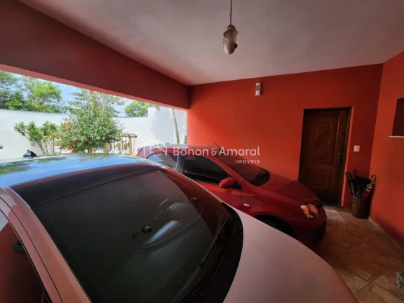 Imagem Imóvel espaçoso para comprar, confira esta ótima opção com 5 quartos, sendo 1 suíte, e 3 banhe...