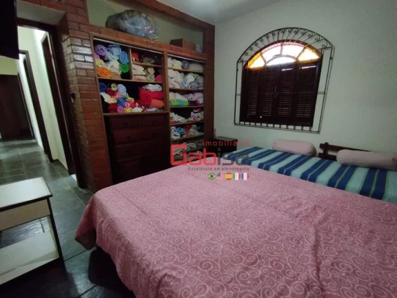 Imagem Casa com 3 dormitórios à venda, 130 m² por R$ 440.000 - Balneário São Pedro - São Pedro da Aldeia/RJ