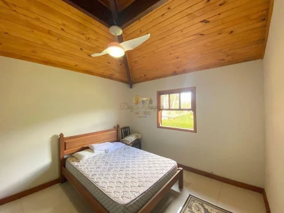 Imagem Casa em Condomínio para Venda em Teresópolis / RJ no bairro Albuquerque